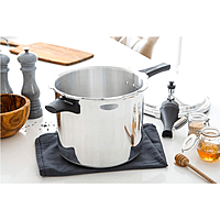 Prestige 7.5L Stainless Steel Pressure Cooker Prestige 7.5L Stainless Steel Pressure Cooker